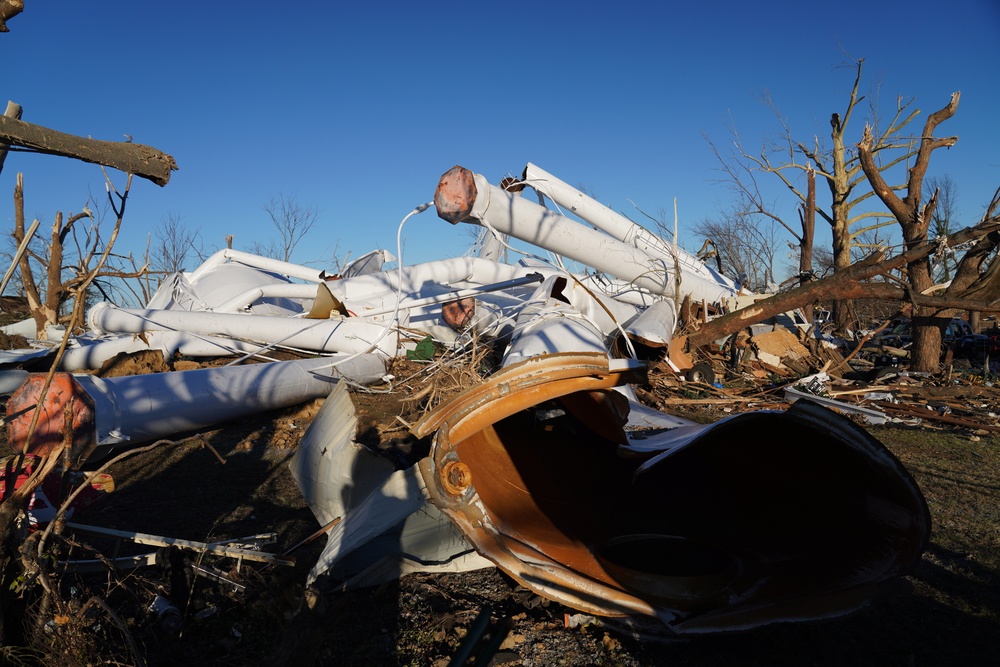 Tornado leaves a path of destruction throughout the Midwest