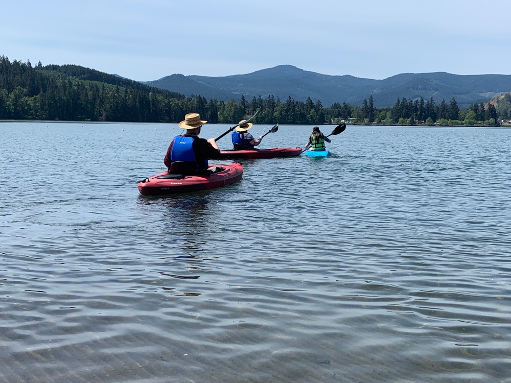 Family kayaks safely