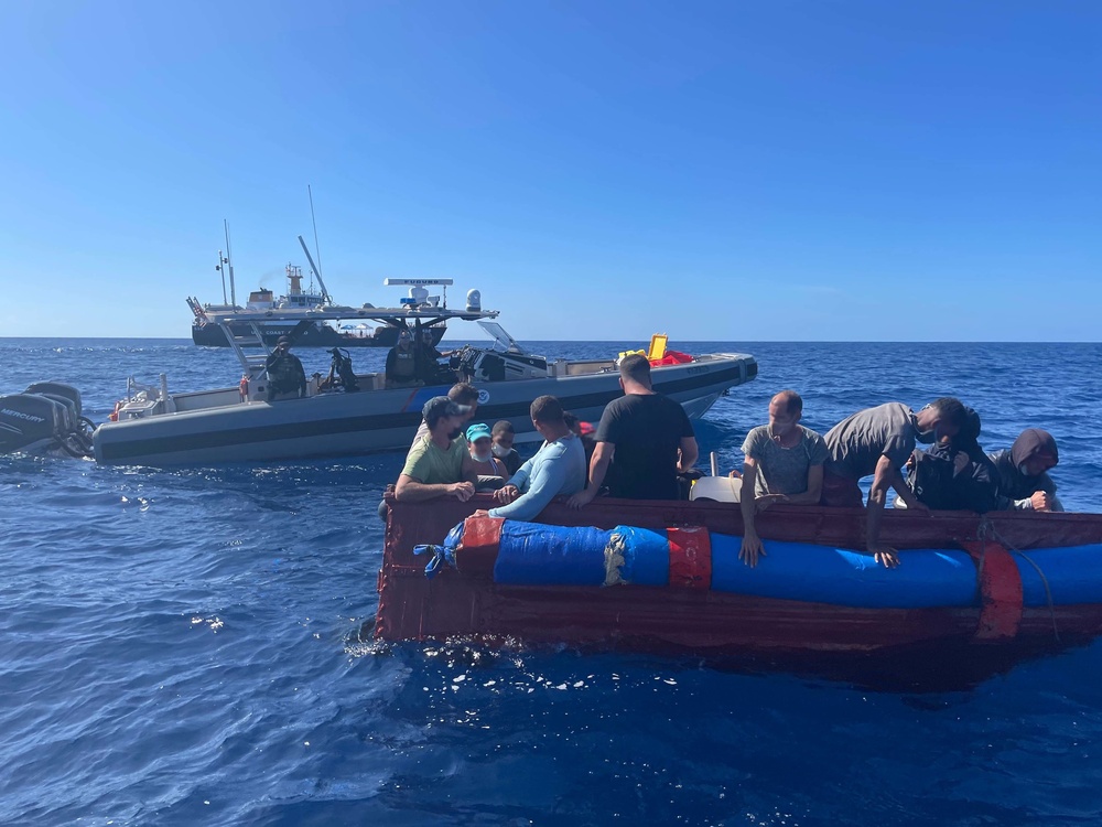 Coast Guard repatriates 30 Cubans to Cuba