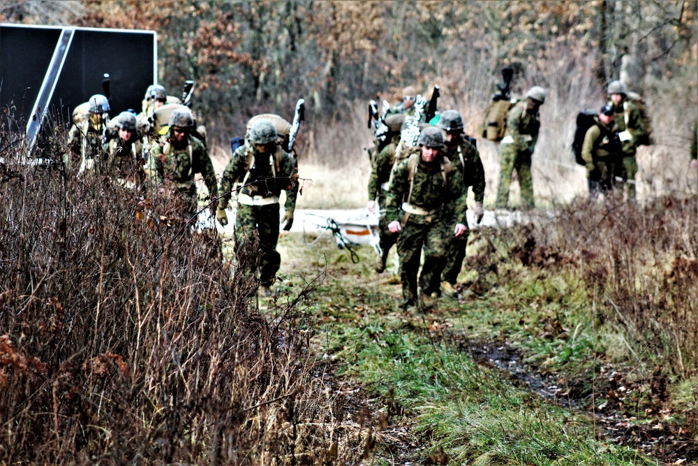 Marines train in Fort McCoy's Cold-Weather Operations Course