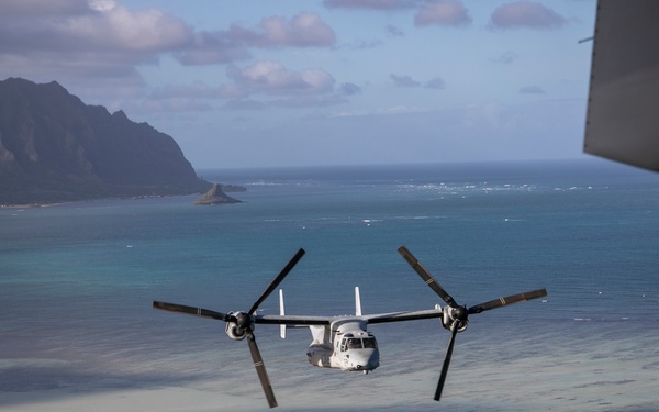Marine Medium Tiltrotor Squadron 268: Aerial Refueling and Escorting A-10 Thunderbolt II Jets