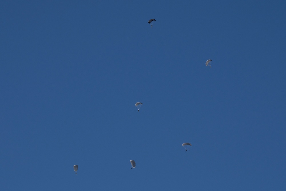 Joint jump training at Yokota