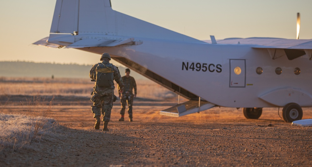 82nd Airborne Division participates in Presents from Paratroopers