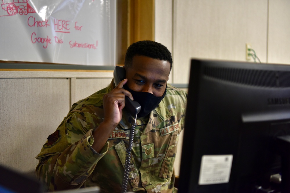 JBPHH Airmen in the Emergency Operations Center