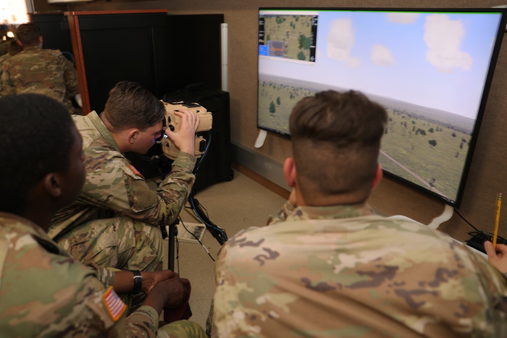 2BCT trains on new targeting system