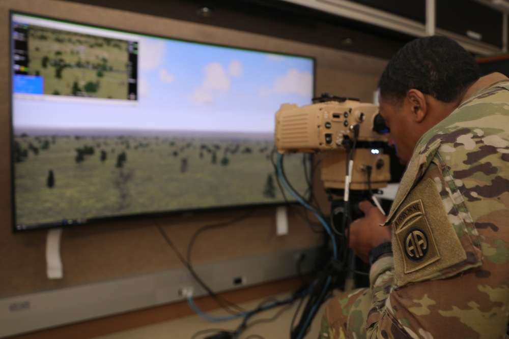 2BCT trains on new targeting system