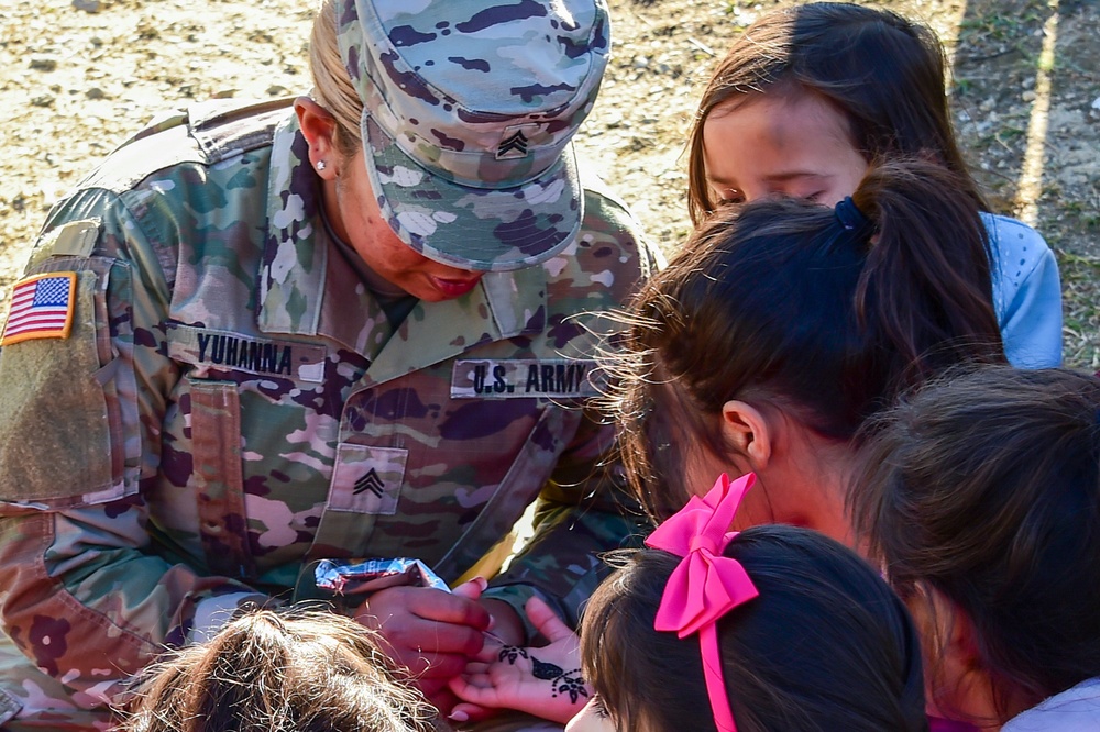 Army Linguist Works with Afghan Evacuees