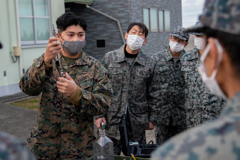 U.S. Marines Demonstrate How They Test Fuel To JASDF