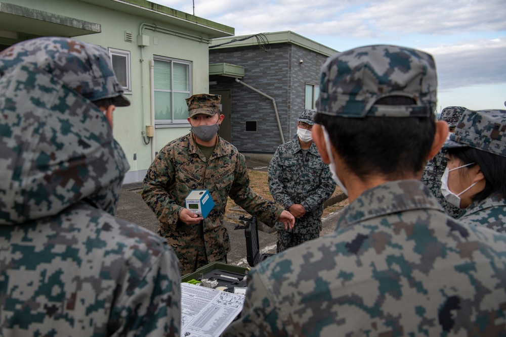 U.S. Marines Demonstrate How They Test Fuel To JASDF