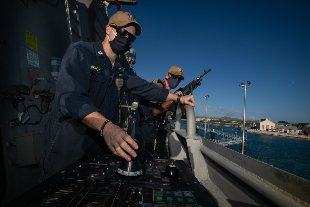 USS Sioux City Sailor Guides the Ship During Sea and Anchor Detail