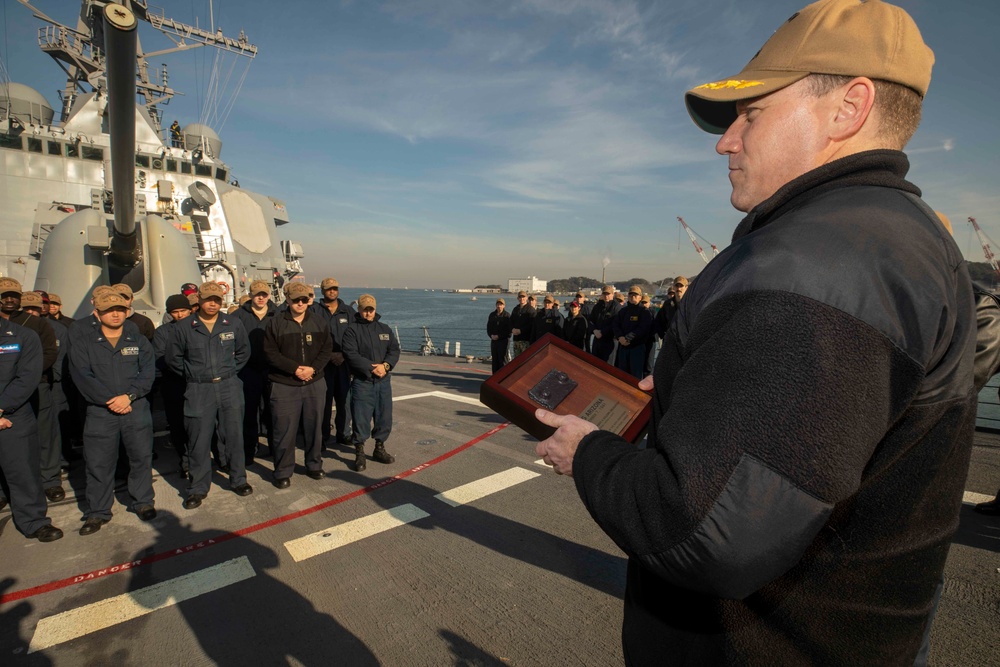 USS Higgins (DDG 76) Receives USS Arizona Relic