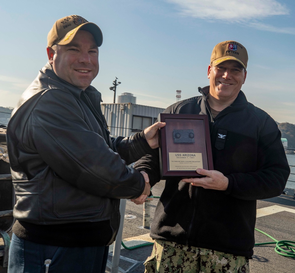 USS Higgins (DDG 76) Receives USS Arizona Relic