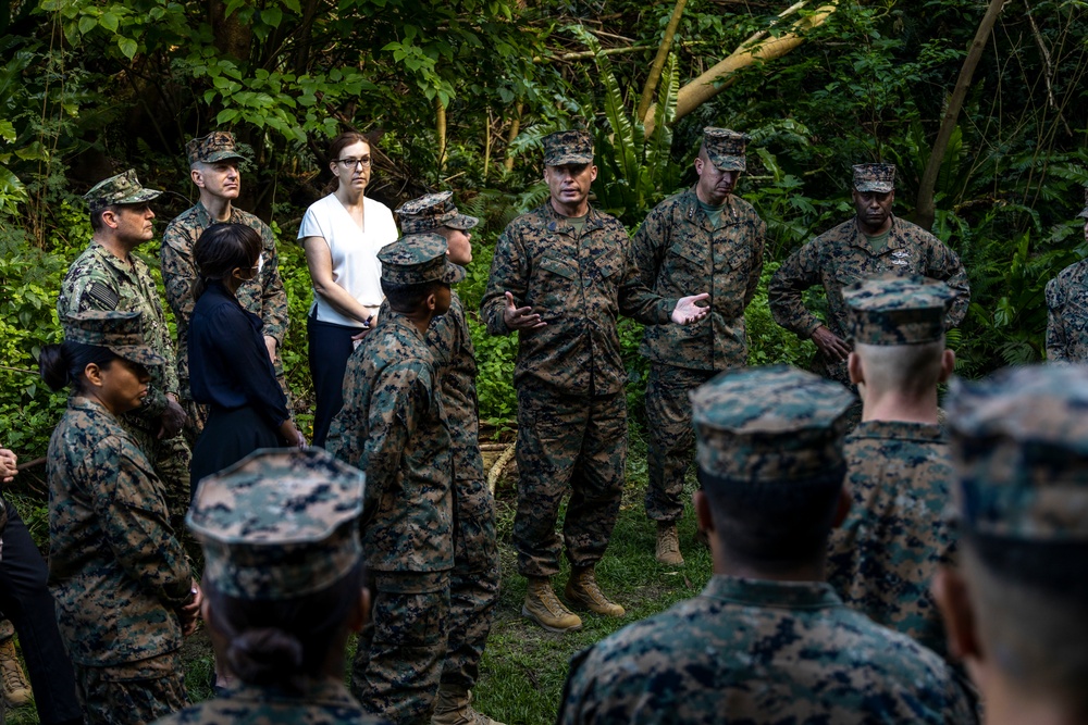 Iwo Jima PME with III MEF CG, Sgt. Maj, and CMC