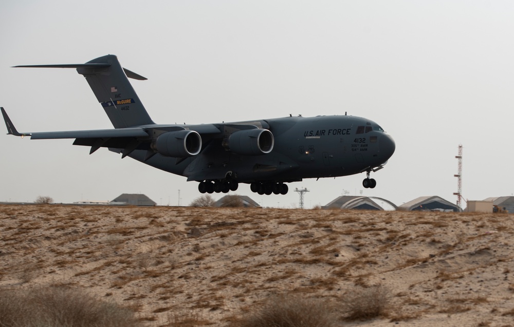 5th EAMS Keeps C-17s Mission Ready