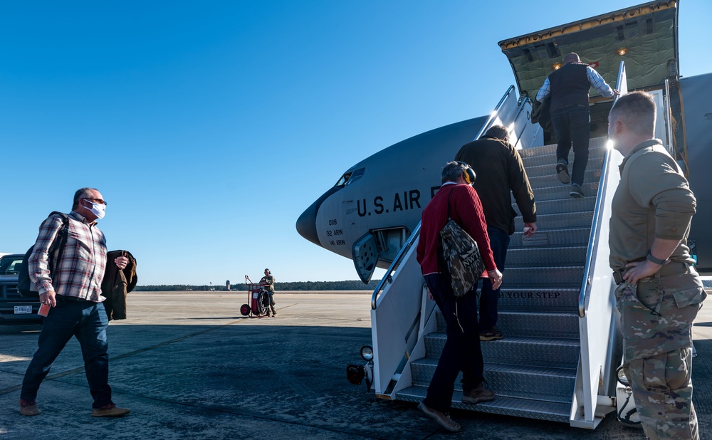 Shaw honorary commanders observe mission from above