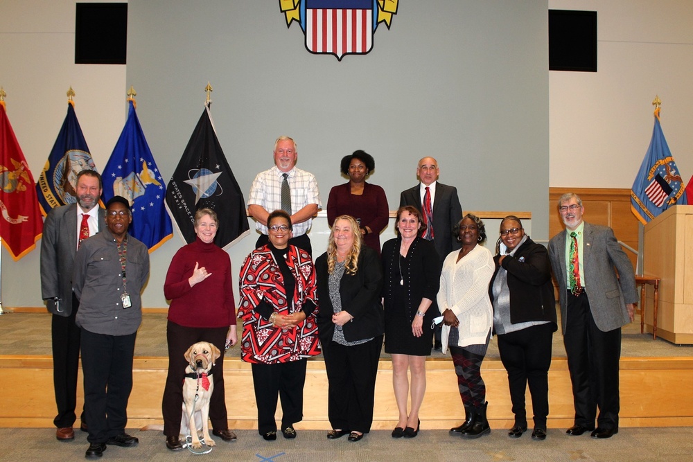 DLA Troop Support celebrates retirement of 14 civilian employees