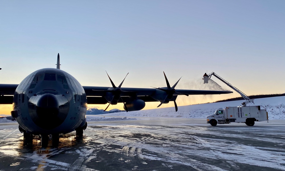 Hurricane Hunters conduct buoy drops over Pacific