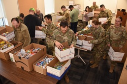 Iowa Air Guard members make care packages for family members