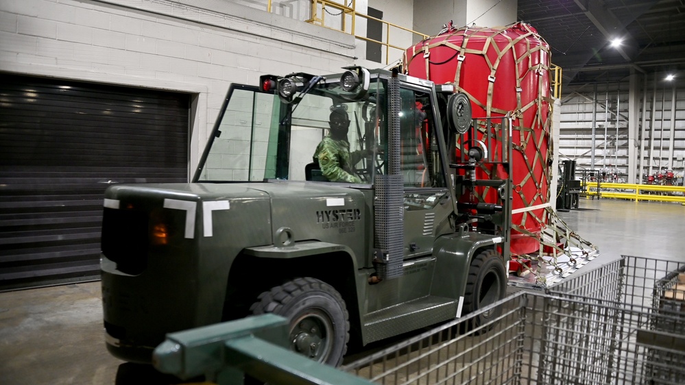 305th APS Deliver Water Filtration Systems to Hawaii