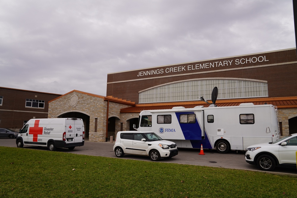 FEMA Leadership Meets with Local Leadership in Bowling Green, Kentucky