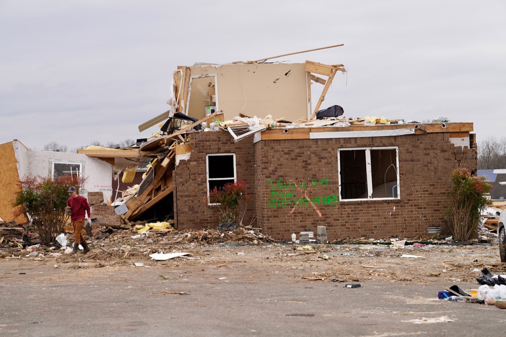 Communities in Bowling Green After Devastating Tornados