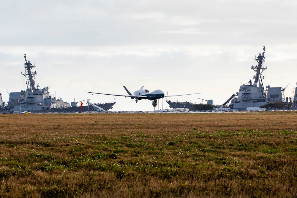 MQ-4C Triton arrives to NS Mayport