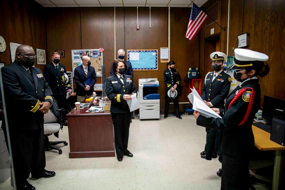 NSTC Commander Visits Chicago NJROTC