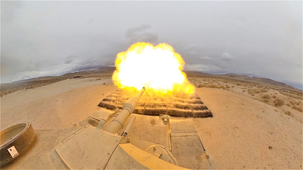 M1A2 Abrams SEP V2 fires main gun