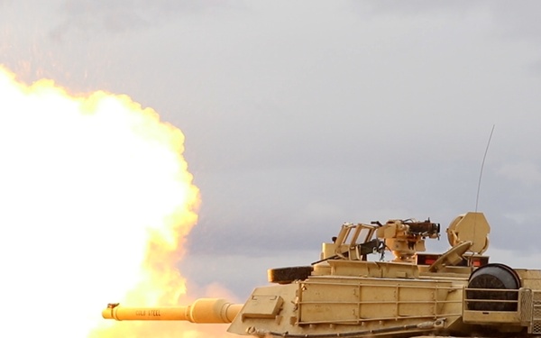 M1A2 Abrams SEP V2 fires main gun