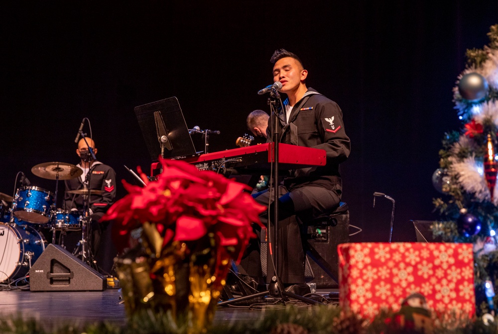 Navy Band Northwest Performs Holiday Concert