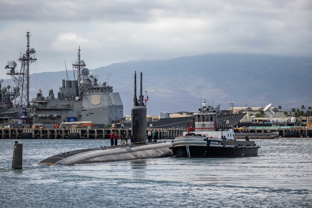 USS Jefferson City Arrives in Guam fir Change of Homeport