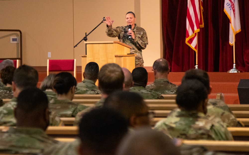 Chief of Chaplains visits JBLM