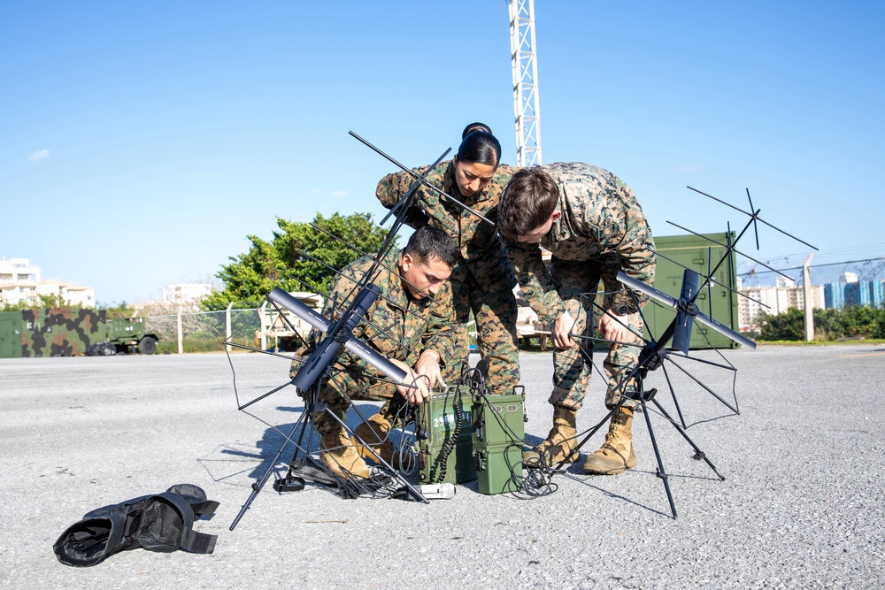 CLR-37 Marines Conduct Single-Channel Radio Exercise