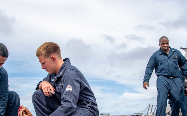 USS Charleston Sailors Conduct EMRT Training