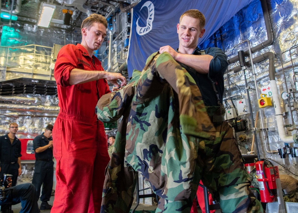 USS Charleston Conducts CBR Training