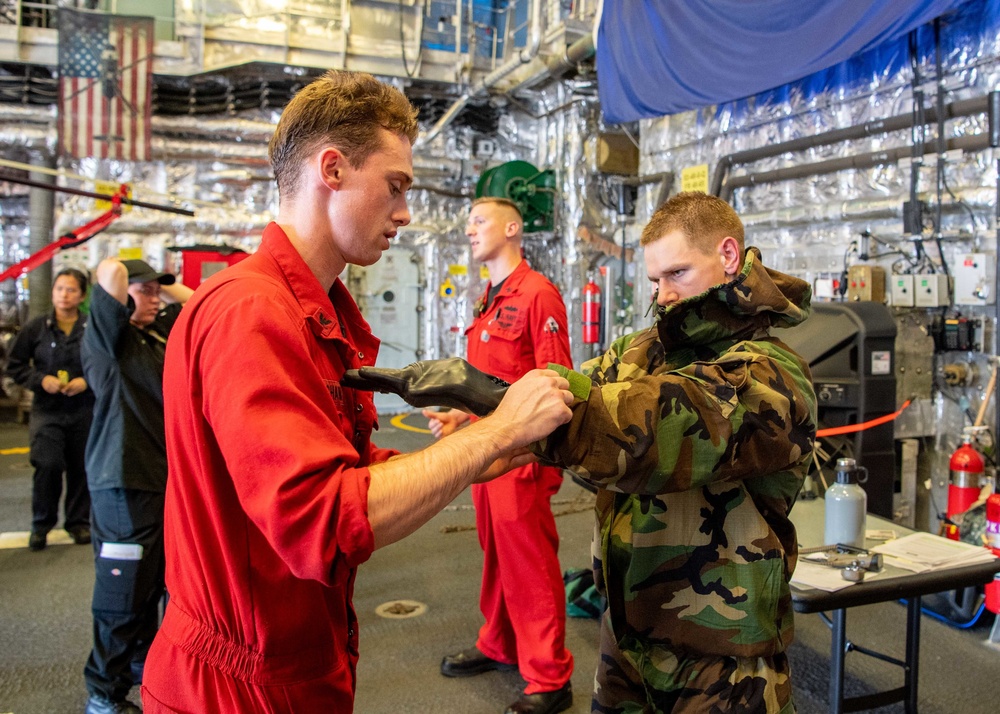 USS Charleston Conducts CBR Training