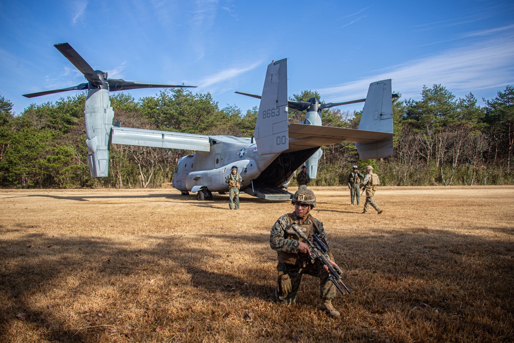 RD21 Marines conduct on and off drills
