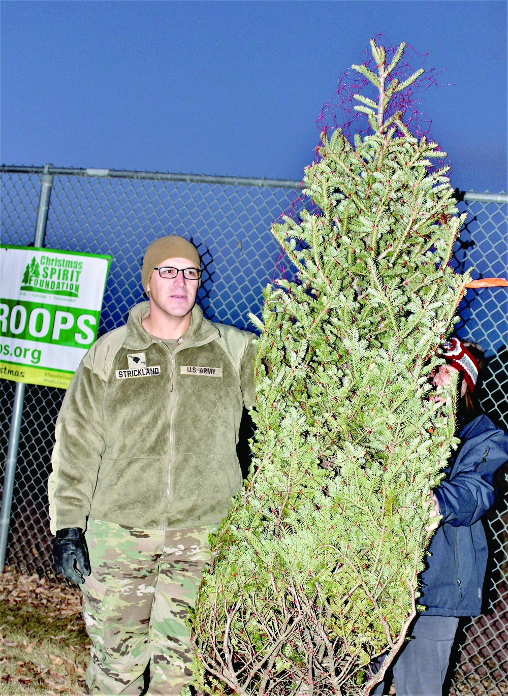 Trees for Troops: Community members get free holiday trees