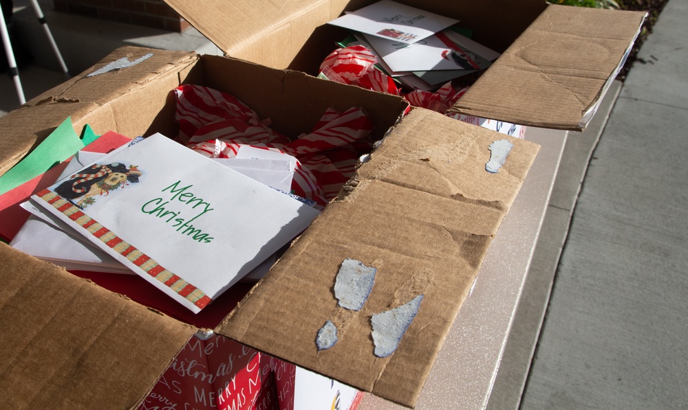 ‘MAC’ delivers holiday treats to service members