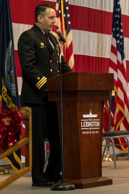 Training Squadron 21 Holds Change of Command