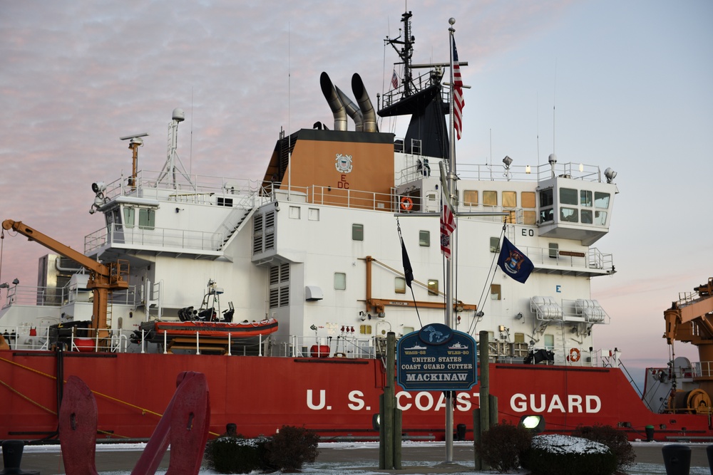 Coast Guard Cutter Mackinaw, Aids to Navigation