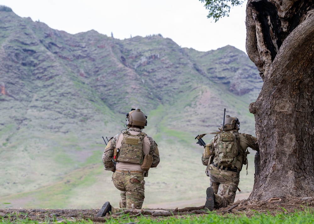 Air Force TACPs train in Hawaii