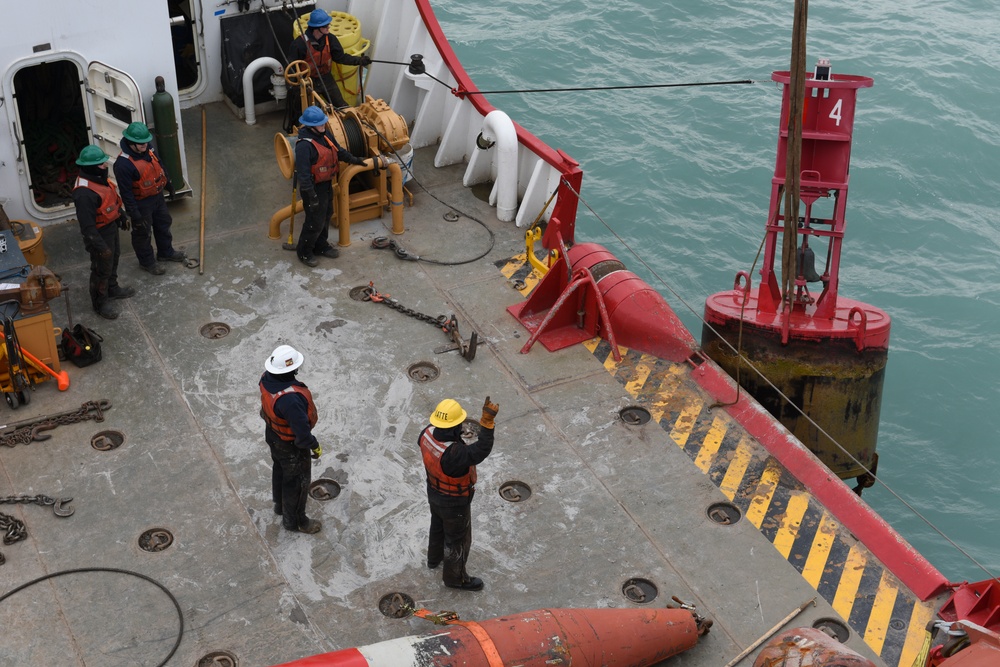 Coast Guard Cutter Mackinaw, Aids to Navigation