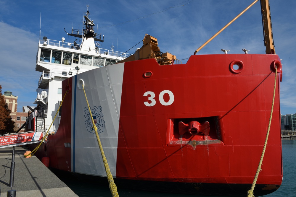 Coast Guard Cutter Mackinaw, Aids to Navigation