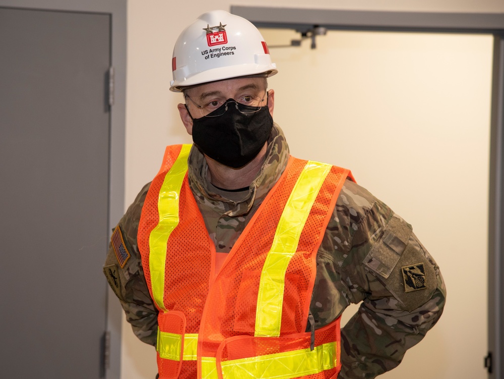 General visits combat readiness facility in Alaska
