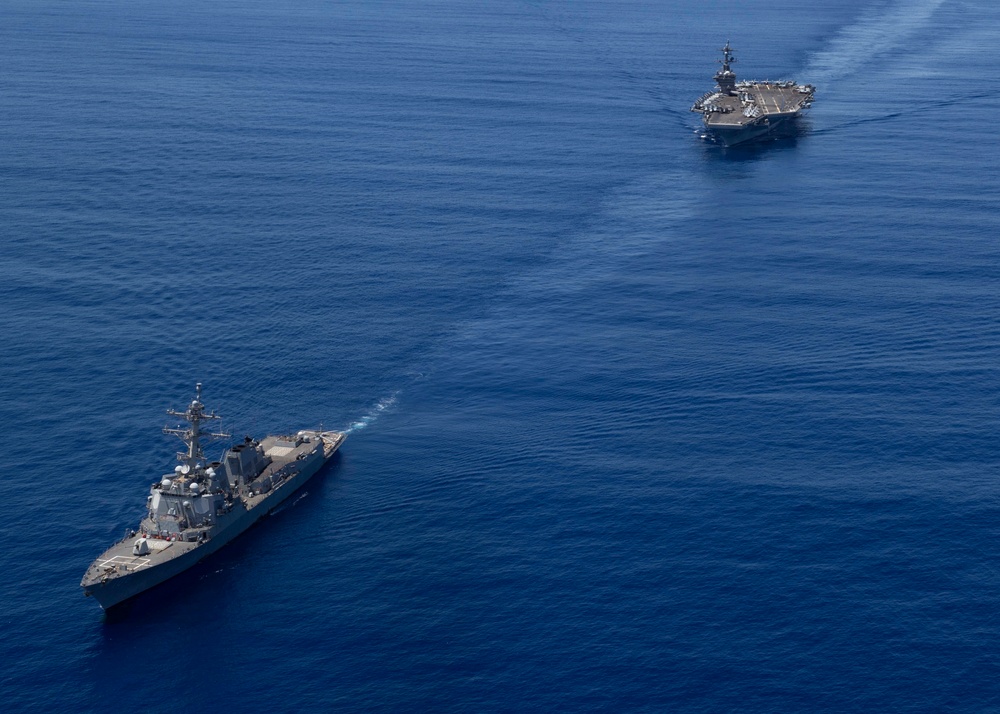 Royal Australian Air Force, Navy and U.S. Navy Conduct Bilateral Exercise in Indian Ocean