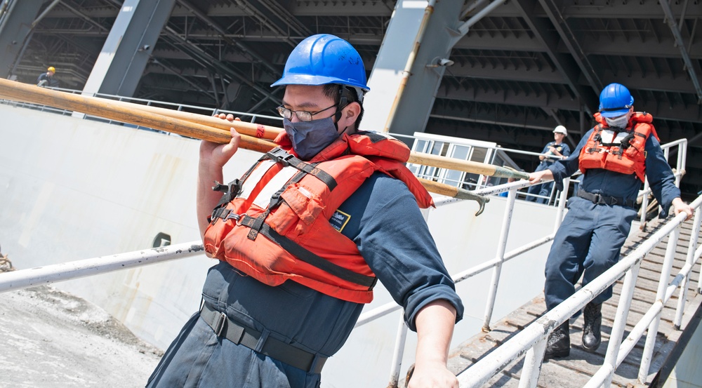 USS Hershel “Woody” Williams arrives in Djibouti