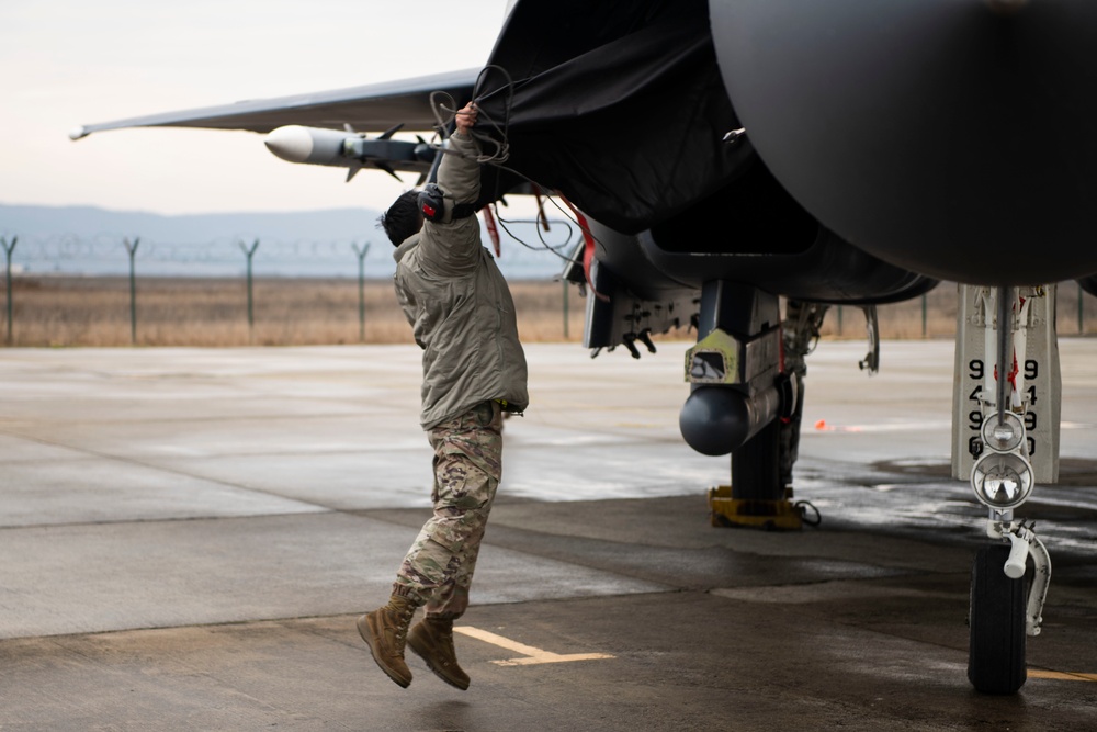 336th FS and FGS conduct NATO scramble certification