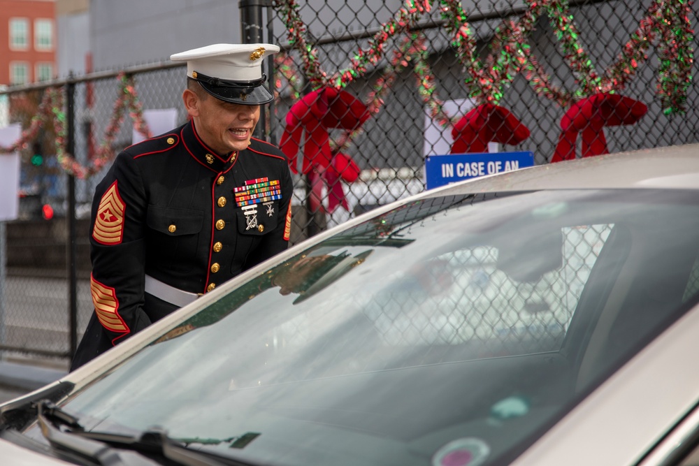 Making Spirits Bright | Marines Hand Out Toys to New Orleans Families