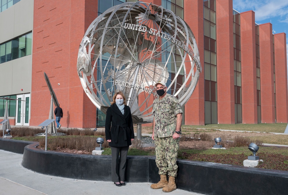 DSD Hicks visits STRATCOM